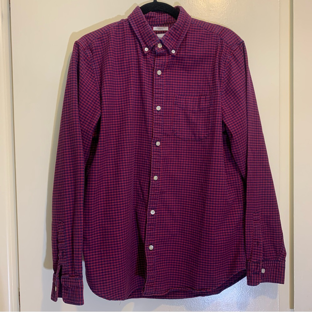 Men’s GAP button up red and navy stretch fit